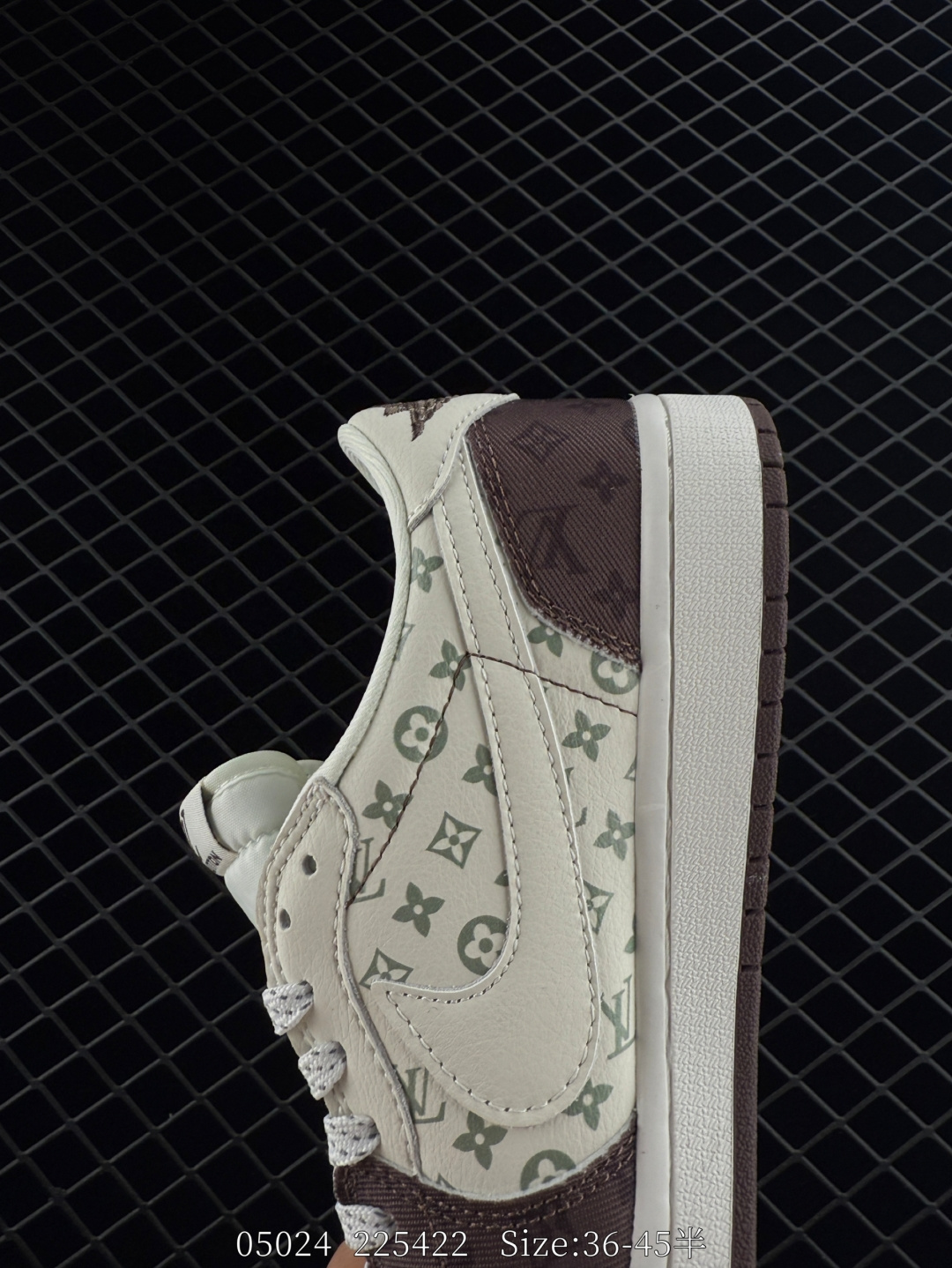 Travis Scott x Air Jordan 1 Reverse Mocha